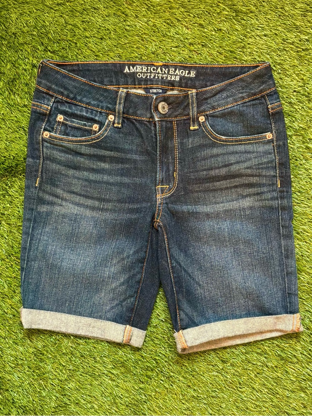 American Eagle Skinny Bermuda Cuffed Denim Shorts Size 4